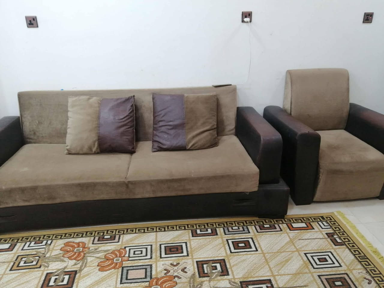 ١- غرفة اطفال تركية hdf خشب قوي جدا وثقيل السعر ٢٥٠ وبيها مجال
٢- تخم قنفات ١٠ نفرات خشب بلوك الزان القوي إسفنج ضغط عالي والقماش (القديفة) السعر ٢٥٠وبيهه مجال
للمزيد التواصل على الرقم ***********
