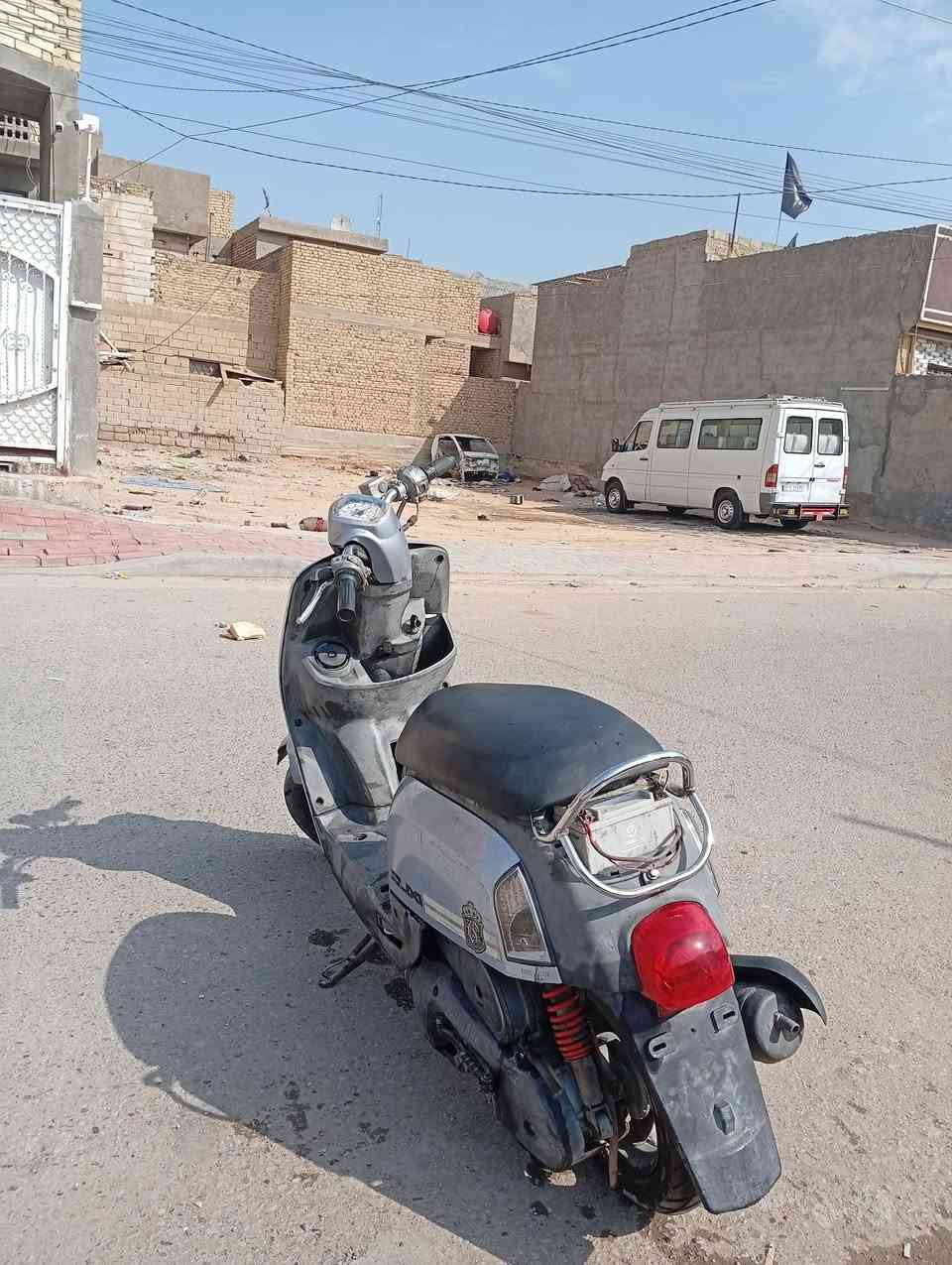 بوليس كابريتر • سلف وهندل • كهرباء شغالة