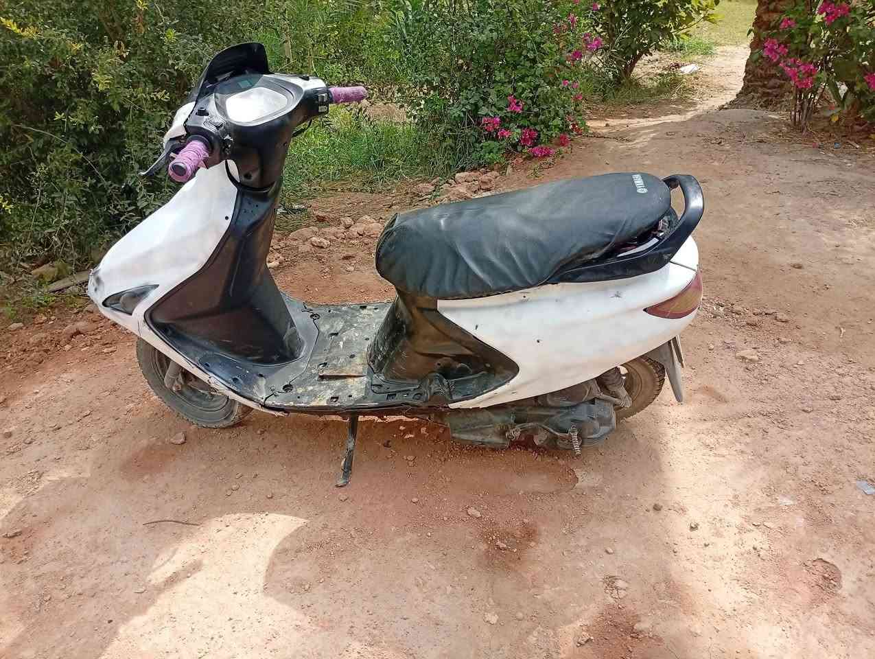 دراجه فراشه للبيع مفتوحه
السعر١٧٥

لتواصل 
***********

