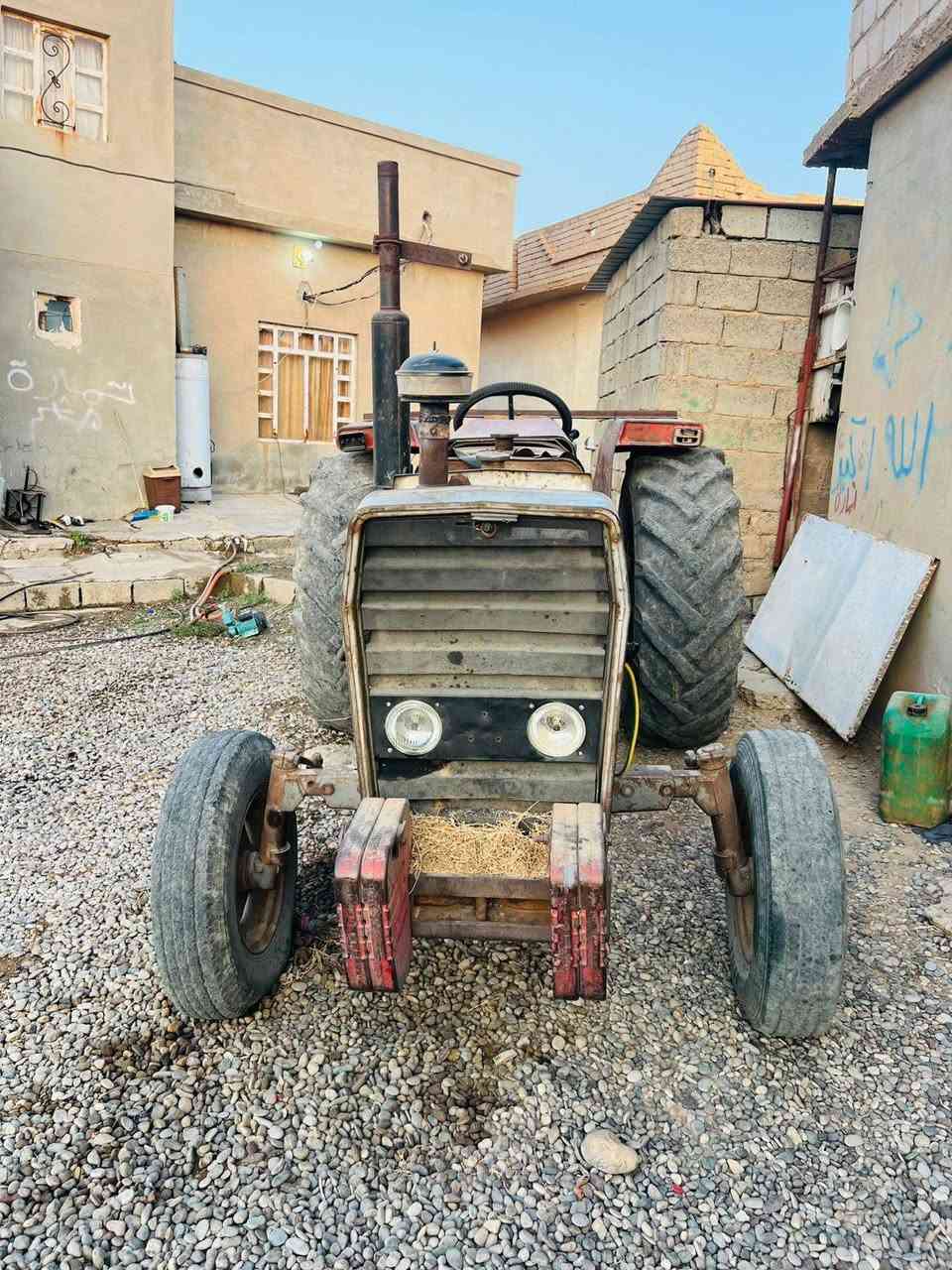 تركتر انگليزي للبيع / الاتصال ***********
