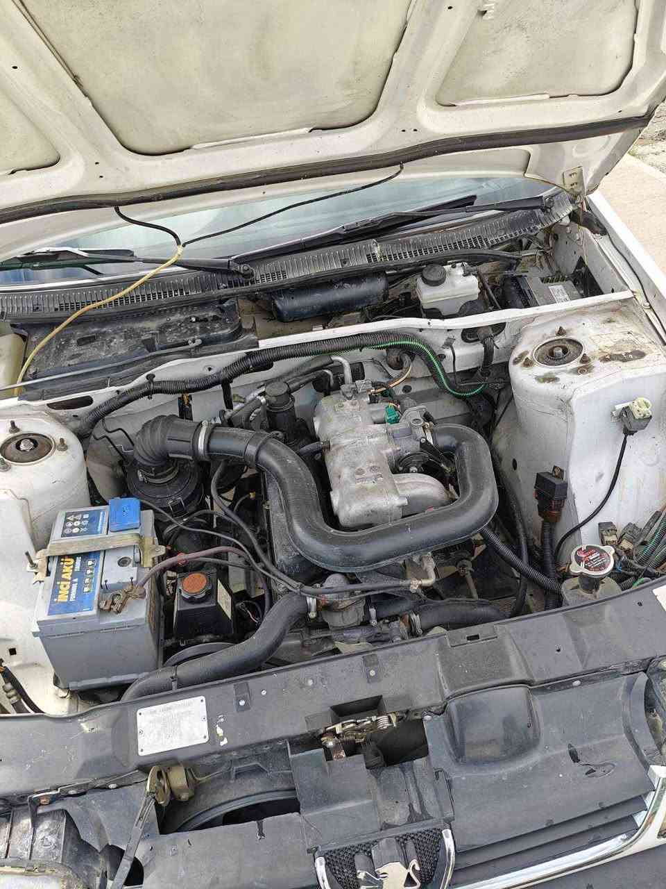 سەلام و عەلیکوم ئەم بیجۆیەمان هەیە بۆفرۆشتن مۆدیلی 2008 گێر و مەکینە و تەبرید و ئەکسل بەشەرت بێ عەیبە بۆیاخی نیە بەس تۆزێک سارد نەبێ تایەی تازەیە سەنەوی و ڕەقەم و هەزەی تازەیە ماڵی دۆستە و زۆر بێ عەیبە سعری 33وەرەقە و معامەلەیە لەسلێمانیم 
***********
*********** Singapore

