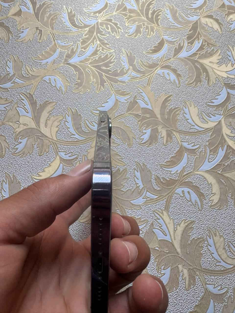 السلام عليكم ايفون ١٤ برو ماكس  شرق اوسط ذاكره ٢٥٦ 
مبدل شاشه وبطاريه نوعيه كلش زينه فقط البصمه متشتغل سعره ٦٥٠مكانه نجف جهاز جدا نضيف ***********

