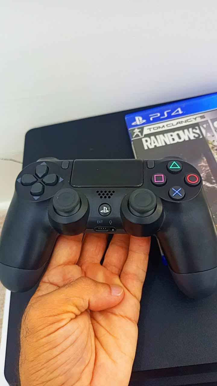 PS4 Slim 1 Terabytes 

بلاي 4 سليم غير مهكر (أونلاين) للبيع
مستعمل حيل قليل
نظافة %98 كلش نظيف
هارد 1 تيرابايت
فيرجن 13.52
وياه يدة مضبوطة وواير HDMI وقاعدة شحن
ويا هاي الألعاب:
Black ops 3
Call of duty warfare 3
Fc 26
Rainebow six siege قرص
​السعر 250 ألف وبي مجال بسيط
تتوفر خدمة توصيل

پلەی ٤ سلیم ئۆنلاین نەکراوە بۆفرۆشتن
زۆرکەم بەکار هاتووە 
ڕێژەی خاوێنی %98 زۆر پاک
هاردی 1 تێرا
ڤێرژنی 13.52
دەسکێکی مەزبوت و وایەر و HDMI و ڕەپتی شەحنی لەگەڵە
ئەم یاریانەشی لەگەلە
Black opps 3
Call of duty warfare 3
Fc 26
Rainebow six siege بە شریت

سعری 250 هەزار شتێک مامەڵەشی تیایە
گەیاندنیشمان هەیە
*********** حلبجة, السليمانية
