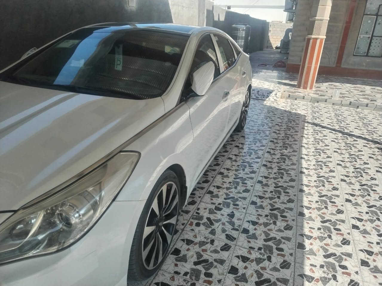 هونداي ازيره خليجي 2012
كامل مواصفات بنراما 
بصمه تشغيل بصمه ابواب 
كشانه كهرباء شاشه كامره
تحكمات ستيرن كله شغال
كير محرك تبريد كله جاهز والحمد لله
بيه صبغ بجاملغ الخلفي وسونار موجود
السعر 122 وبيه مجال
رقم الهاتف *********** مجيد ابو محمد العنوان الانبار حصيبه الشرقيه @
