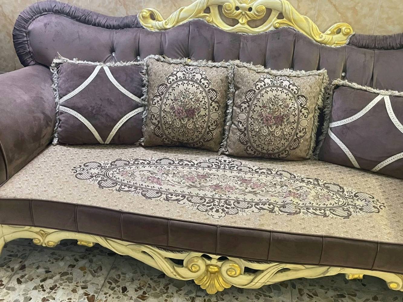 بغداد • ١٠ مقاعد • زان مصري