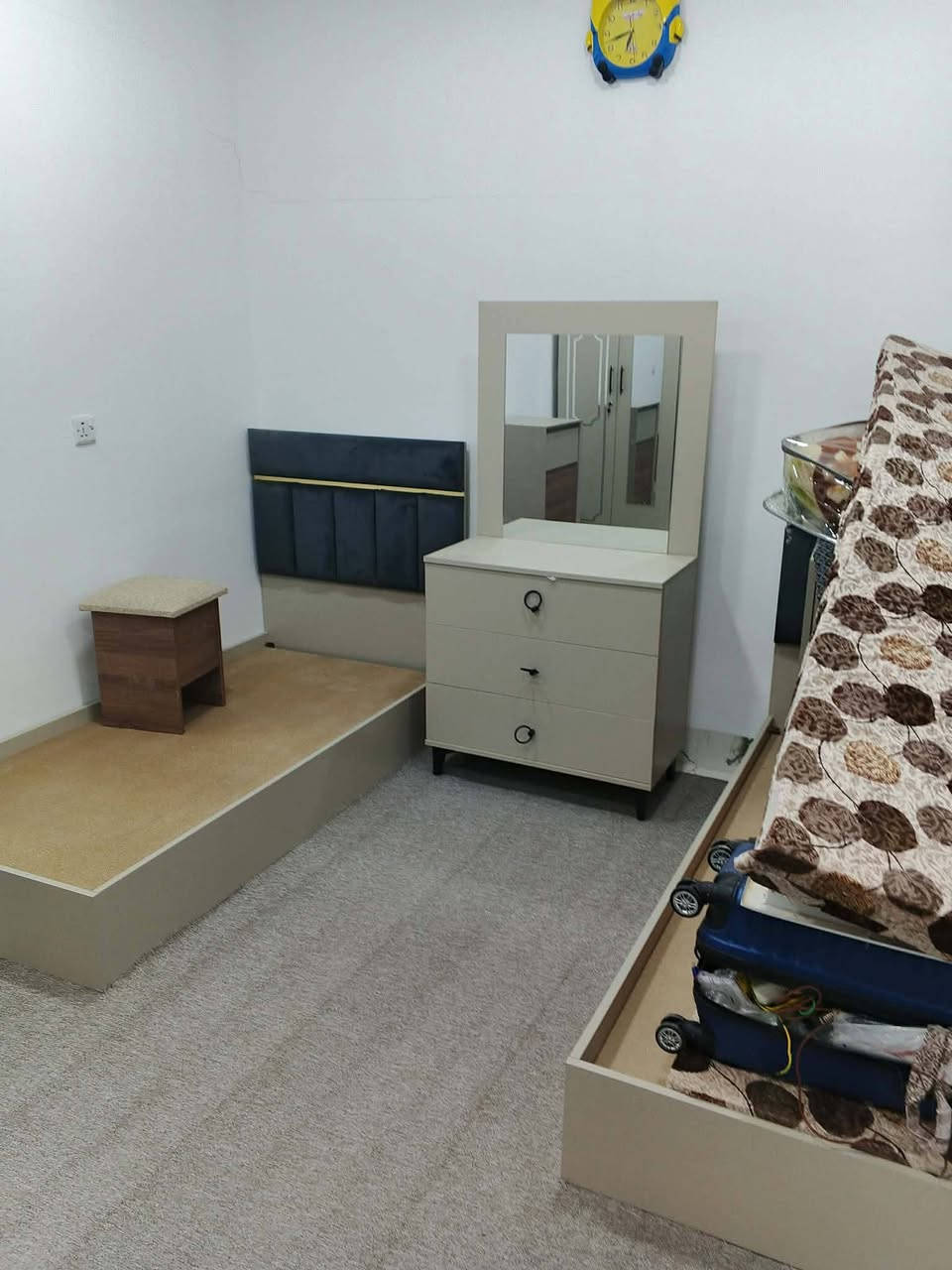 غراض بيت جديدة مامستعملة للبيع
الاستقرار عن الاسعار الاتصال على الرقم
***********
