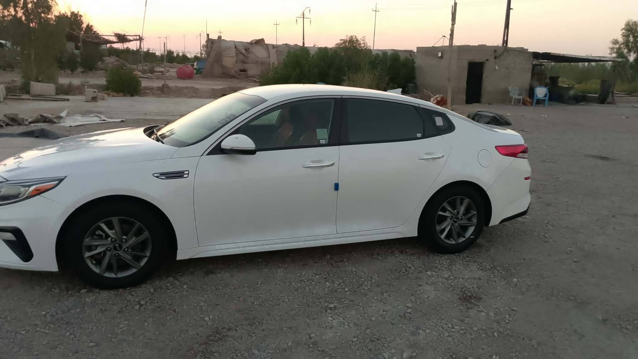 كيا أوبتيما 2019 للبيع (رقم أربيل)
🚗 النوع والموديل: كيا أوبتيما 2019 🎨 اللون: أبيض

 📍 الموقع: [الديوانية _البدير]

📄 الرقم والاوراق: رقم أربيل أمداور او وكاله  ]

✨ حالة السيارة:

الضرر: مكفولة من الضرر والصبغ والعديل (شرط الفحص سونار).

المحرك والكير: بحالة ممتازة جداً وبشرط التجربة.

التبريد: شغال ممتاز.

الاطارات: [بحالة ممتازة / جديدة].

⚙️ المواصفات:

المحرك: ممتاز

تحكم ستيرن كامل.

شاشة وكاميرا خلفية.

كشافات وحساسات.

نظام قيادة (Drive Mode).

[أضف أي مواصفات أخرى : رادار وتحكم سرعه وحساس جانبي ].

💰 السعر المطلوب: [١٣٢ ] (قابل للتفاوض البسيط) 📞 للتواصل والاستفسار: [***********]
