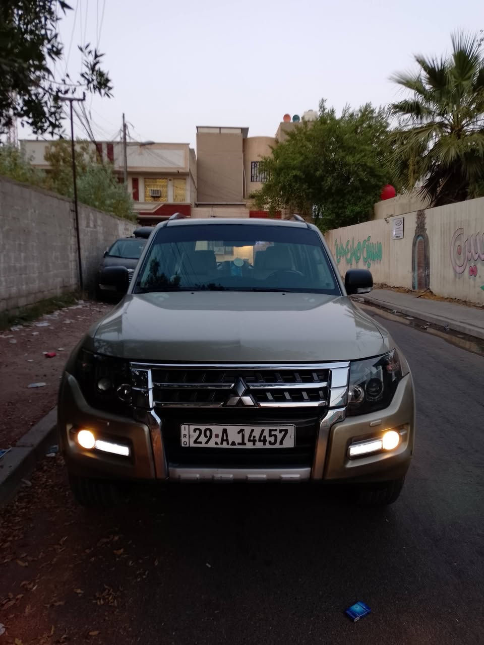 سلام عليكم 
باجيرو موديل2017 V6 3500 
كفاله رقم جديد واسط 
تحويل ثاني يوم مواصفاتها 
كشن كهرباء تحكمات ستيرن 
كروز سرعه
تبريد ثلج 
منضومه زنون 
منضومه غاز 
موقع بغداد
الاستفسار الاتصال ***********
السعر 180
