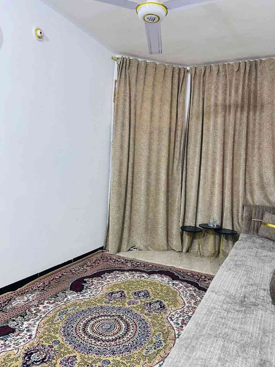#للبيع
بيت مساحته 130 متر وقف قادري 
الموقع ديالى بعقوبة باب الدرب الشمالي قرب الجامع الجديد 

البيت موضح بالصور 
بناء حديث 
كراج استقبال ومطبخ وصاله وصحيات وغرفه 
نقص بيتونه وستاره 

بسعر مناسب 30

تسديد للوقف بلسنه 250 الف 
للاستفسار الاتصال برقم 
او مراسلتنا علواتسات 
***********
***********
للنشر مراسلتنا علواتساب 🌷

#عقارات #اخبار #fypシ゚ #بيع #trend #اكسبلور #عقار #ديالى

