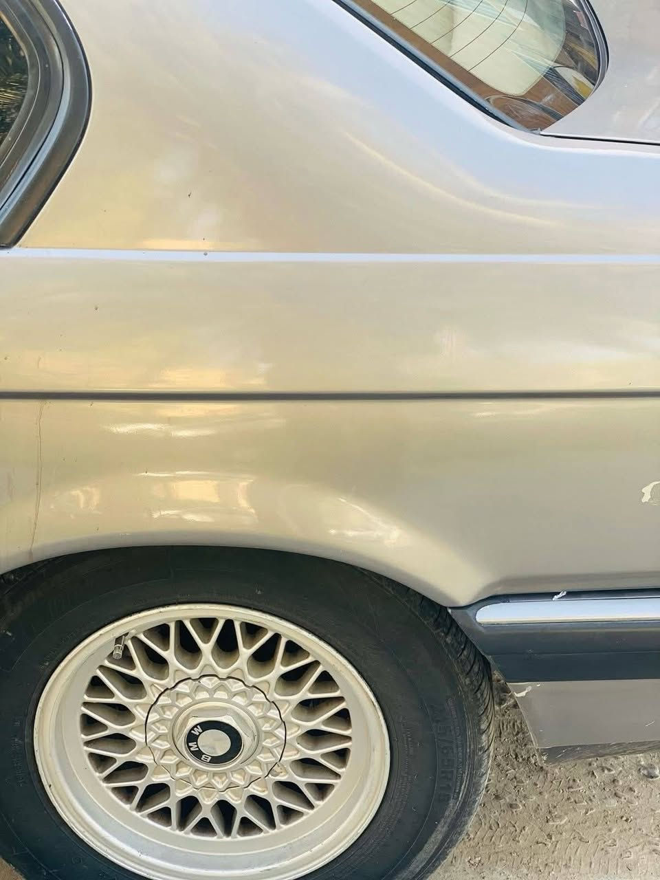 للبيع BMW

730 اصل V8

مسكر 8

بجم عريض

موديل 93 

محرك شرط 

كير شرط 

تبريد❄️

تخم تاير جديد

كشنات جلد  كهربائي 

كهربائيات بلاد كله شغال

رقم بغداد تحويل مباشر

صبغ جماليه فقط بدون ضربه 

الداخل نضيف حييل

مكان السياره كربلاء 

السعر 52 وبيها مجال   

رقم الهاتف ***********
