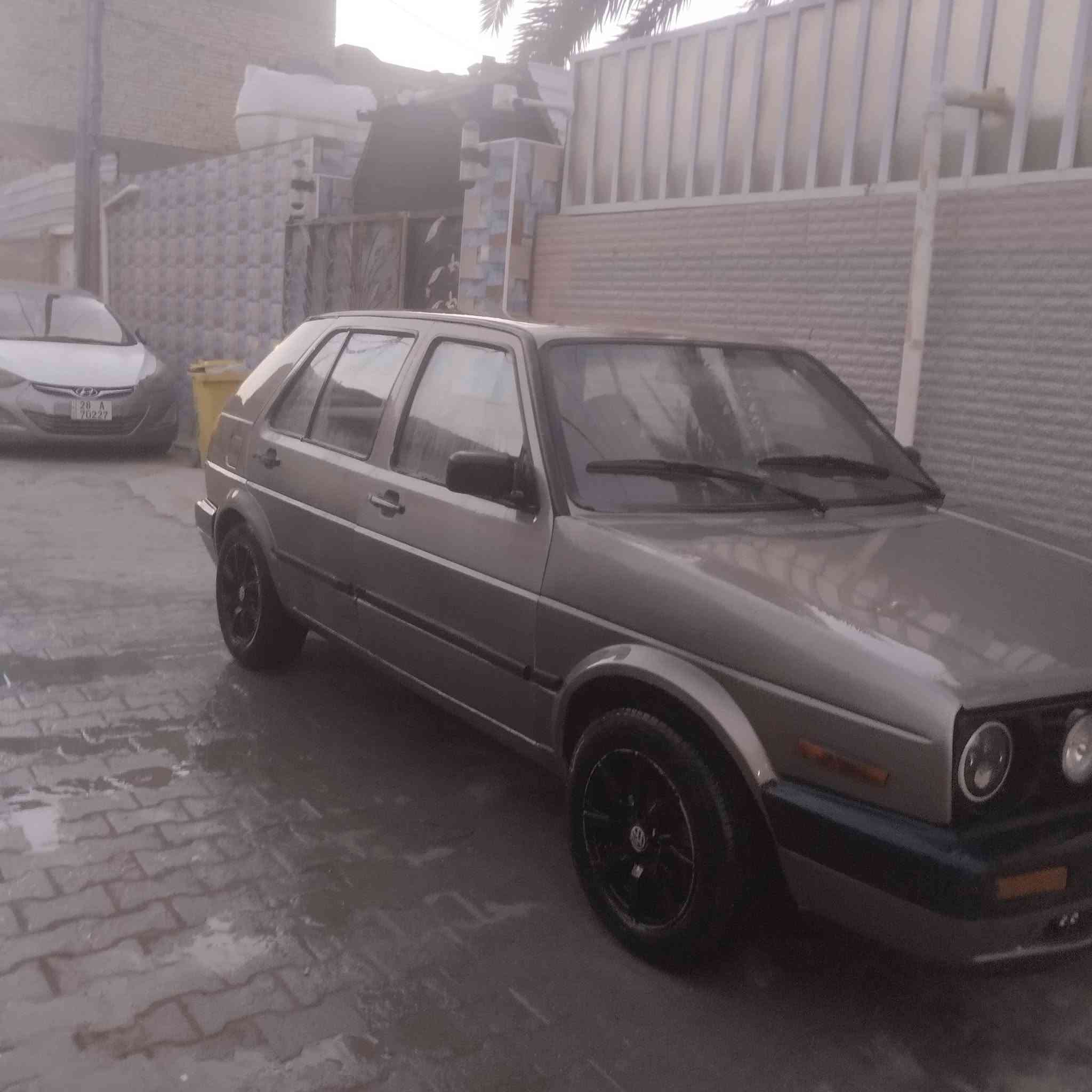 سلام عليكم سياره للبيع موديل 1991مصبوغه جماليه نواقص بصيطه دواخل جديده محرك نضيف باقي الاستفسار ***********مكان كوفه🌷
