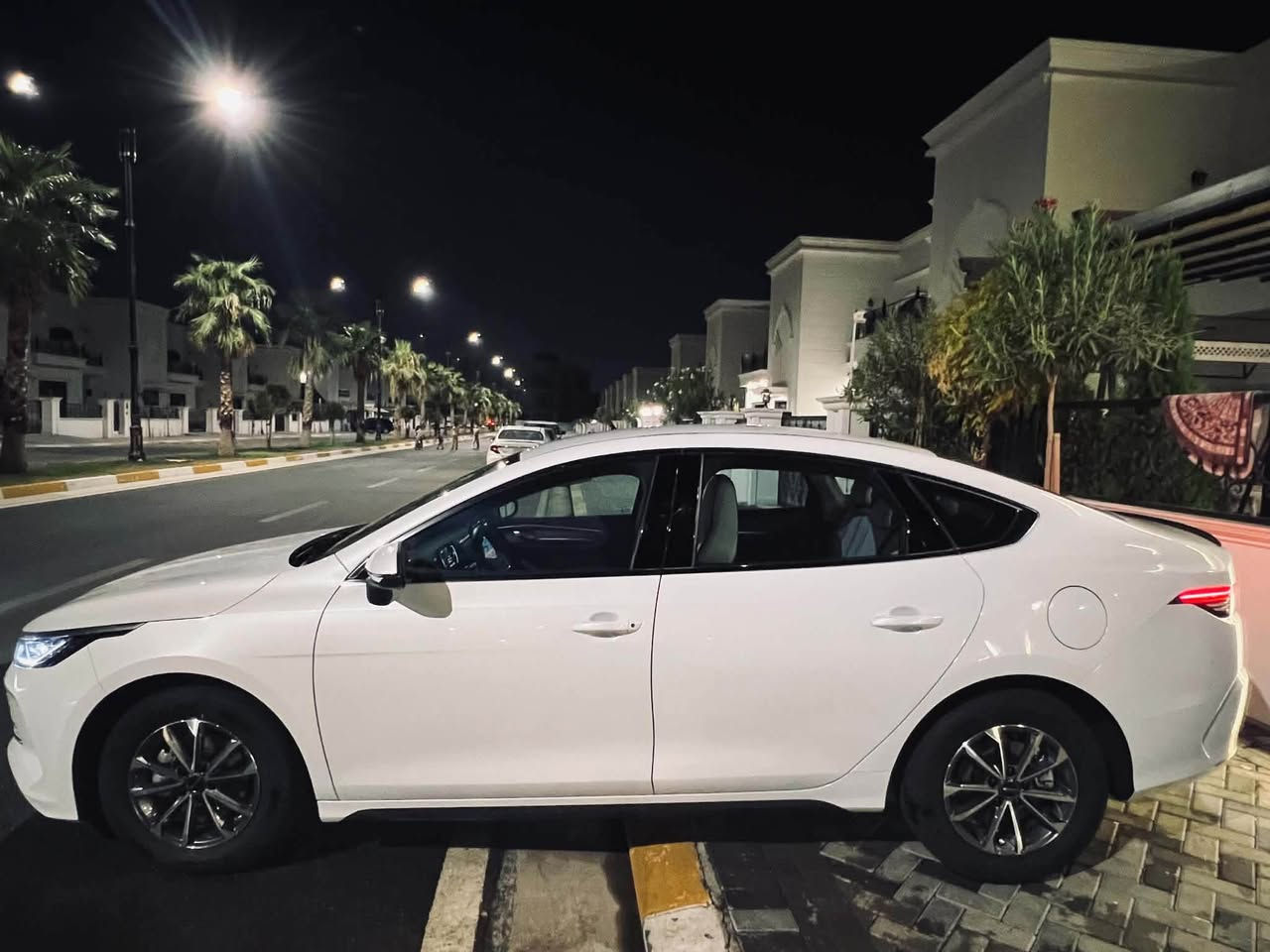 BYD دیسترۆ 
بۆ فرۆشتن
مۆدیل:٢٠٢٥
٦٩٠٠کم رۆشتیە
یەک بست بە باریکی PDR هەیە 
گێر مەکینە کارەبای هەموو بە شەرت
یەک مانگی ماوە لۆ رەقەم
*********** أربيل, العراق
