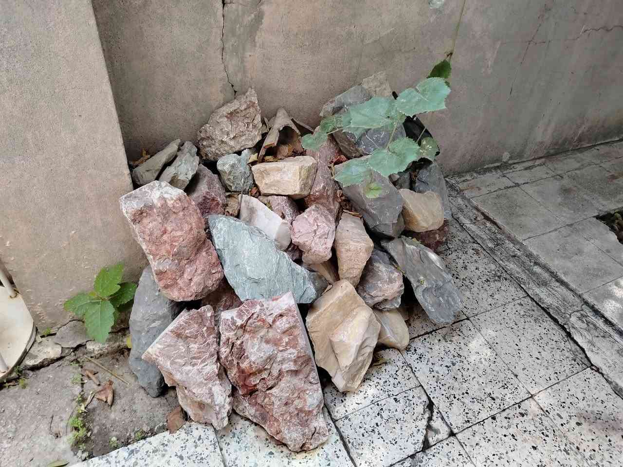 أحجار ديكور • نافورة • نصف طن