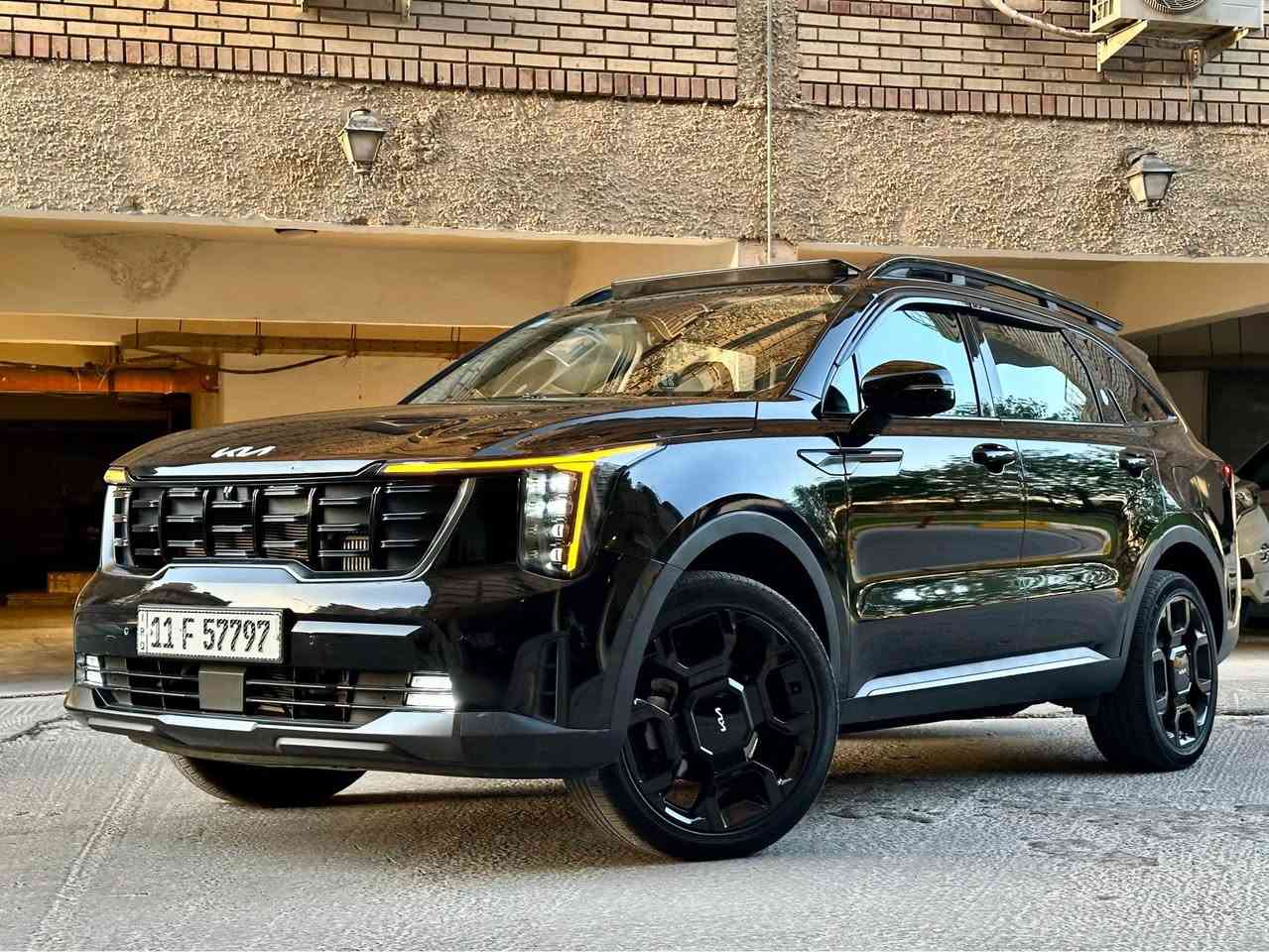 السلام عليكم مستعجل ع بيع بسعر مناسب 
سورنتو 2024 X lien فول الفول ميحتاج اذكر المواصفات 
حادثها موضح بالصور بدون دواخل قطعتين صبغ وقطعتين تبديل اصلي ماشية 12 الف فقط 
السعر 258 وبي مجال للاستفسار *********** 
مكاني بغداد قرب مستشفى الشرق الاوسط حي العدل بغداد, العراق
