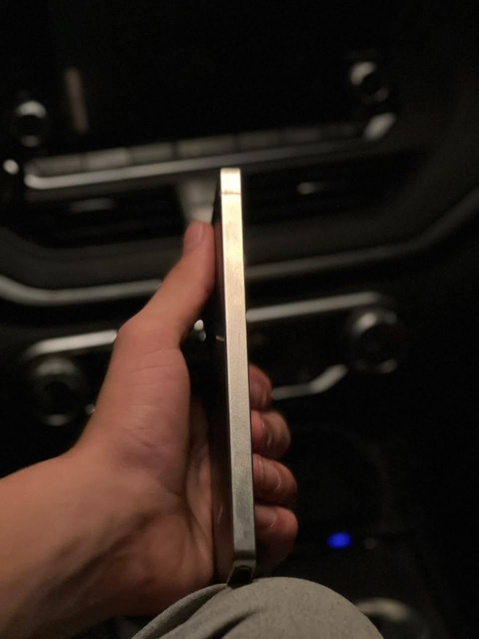📱 Samsung Galaxy S25 256GB 🔥
🔹 الجهاز شرط
🔹 لا مفتوح ولا مبدّل بيه أي قطعة
🔹 وضع شركة
🔹 الجهاز دبل
🔹 ذاكرة 256
🔹 بيه ضمان جبالي 
🔹الجهاز مستخدم شي قليل
🔹 كارتون + واير موجود 
🔹 نظافة عالية وحالة ممتازة جداً ✨
💰 السعر: 1,200,000 دينار 🔸 بي مجال بسيط 
📍 الموقع: الموصل – جانب ايسر 
📞 ***********  📲
 بي واتساب وتليگرام
