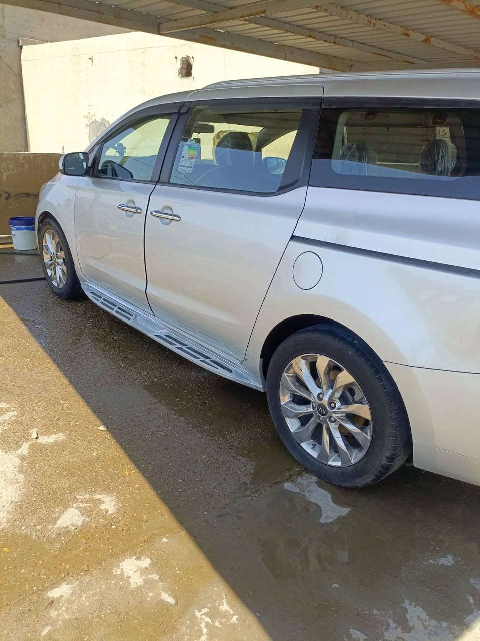 السلام عليكم        مكلف بل نشر 
سيدونه مديل 2017مواصفات  LX تبريد ثلاث قطع اشاير ترحيب ويل كروم محرك أو كير خير من الله حادثه مثل ما موضح بل سونار صدر كامل سياره ادامه كامله السعر 170 
تريد تحويل او تيد وكاله     المكان..........سامراء 
الرقم ***********.       غير متواجد عل فيس
        ***********
