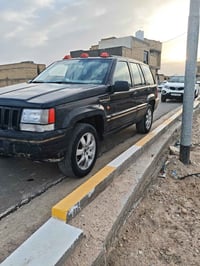شيروكي ١٩٩٥ • مكينة ٢.٥ • ناصرية