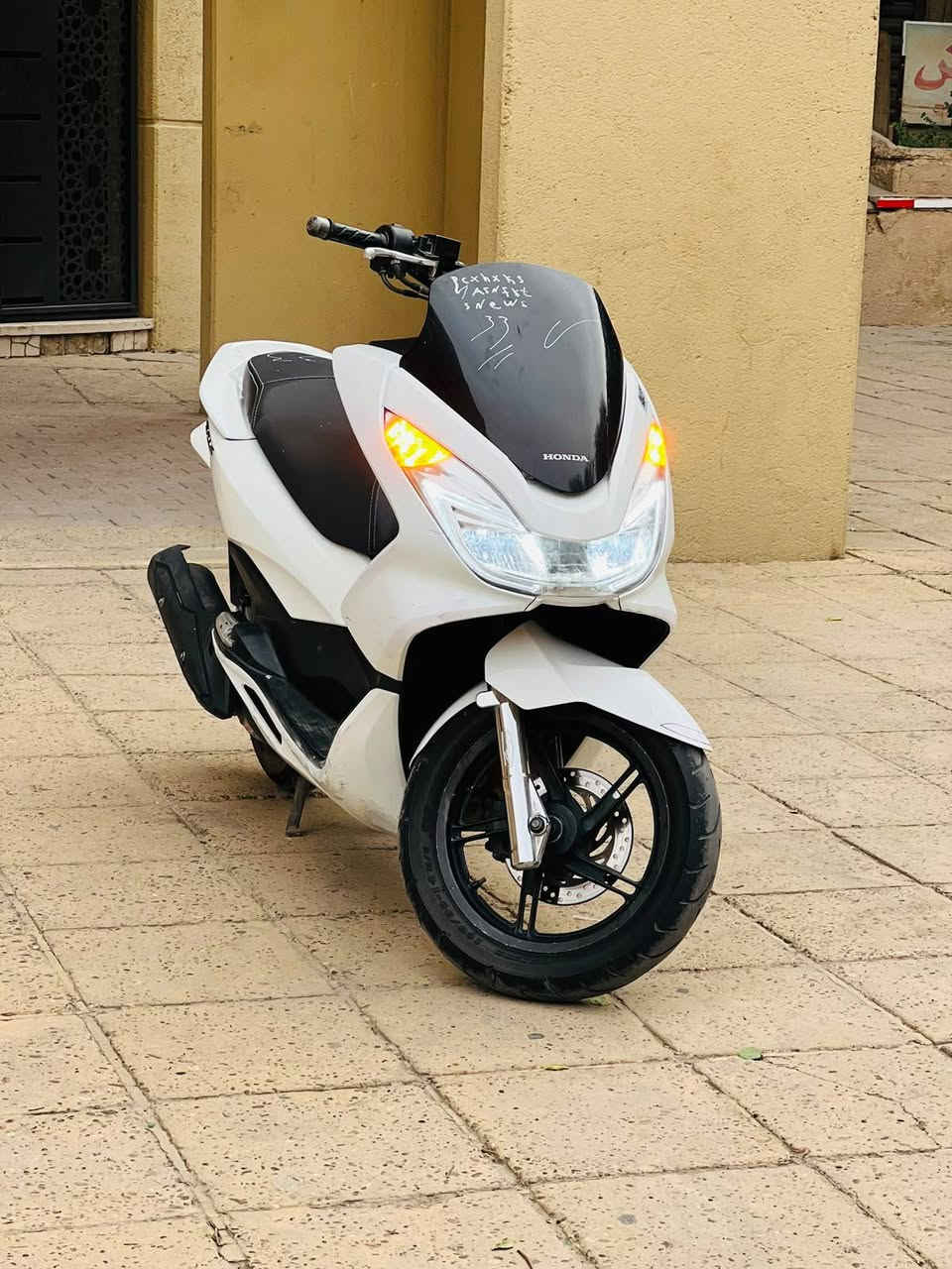 بي سي اكس • ١٥٠ • جيل ثاني