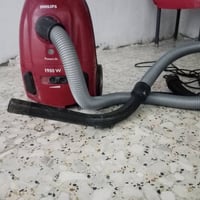 مكنسة كهربائية • للبيع