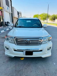 لاندكروزر • ٢٠١٥ • ٤٦٠٠ V8