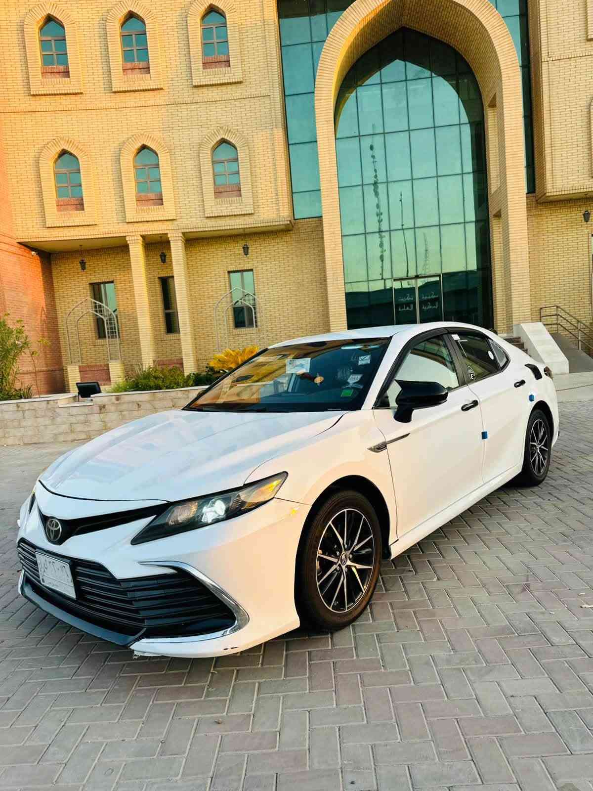 ‏سلام عليكم للبيع كامري موديل 2023 محرك كير
وتماتيك ‏شرط صدر امامي خلف جديد وضع شركة تخم تاير جديد تخم والجديد رقم بغداد مشروع وطني سنوية 2028 هزة￼ جديد السيارة بيها ￼صبغ جملق  ونبيد حادث امريكا بدون أي نقص غرفها جديدة لوك تجي تبريد ثلج 🧊 وتشوف النضفه  بعينك السعر160 وبيه مجال مكان تكريت رقم الهاتف ***********￼
