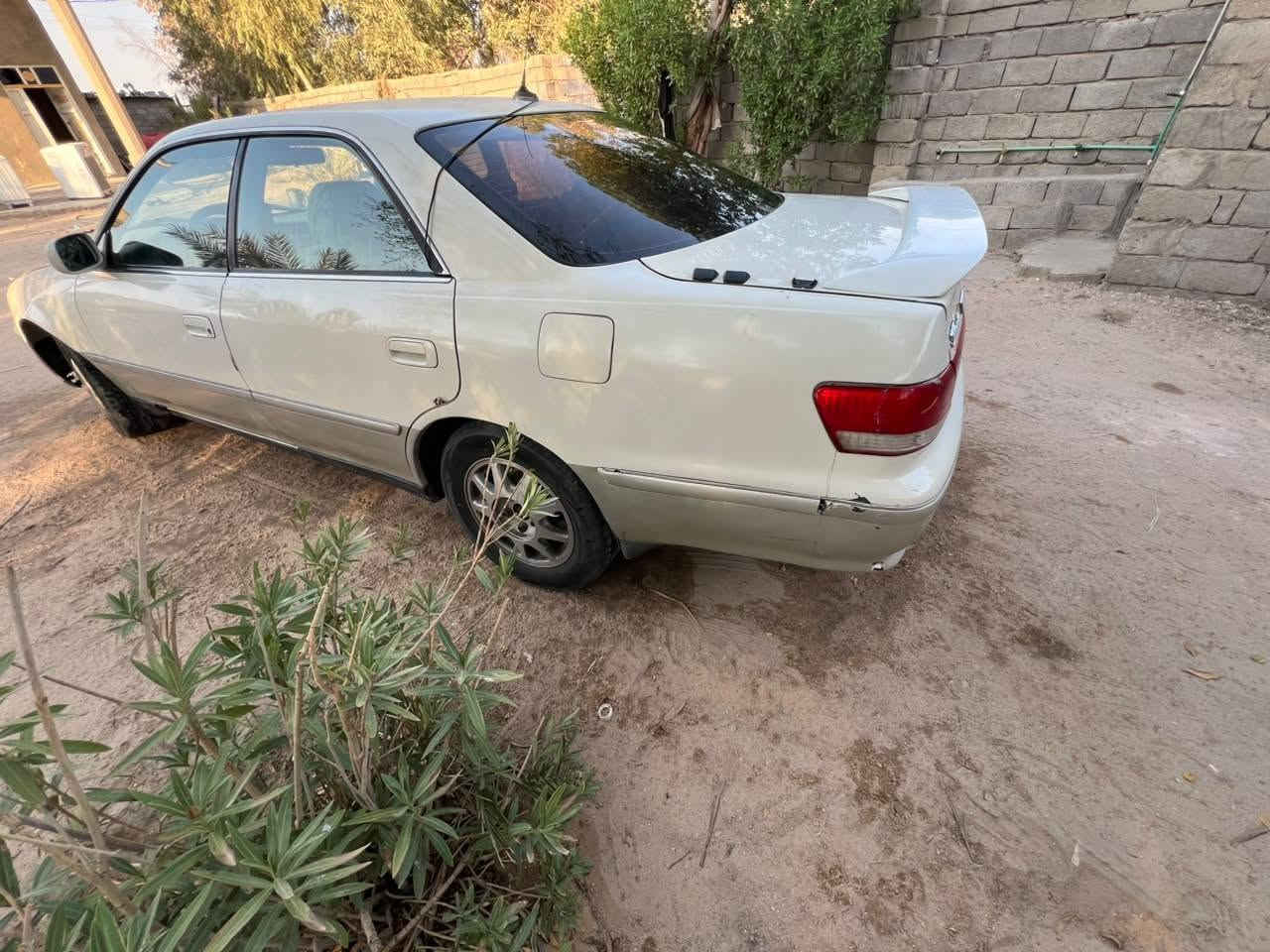 عليكم//مارك 2000كفاله من كص ونقل جثه وعيب شرعي كفاله مكينه ثنين ونص فيفيتي له بلكارتون وكير حداديه وتخم تاير //كرستال اصل عطر ابو عيون فول موصفات اله بلكارتون مشط كهربايات كله 100//100 شاشه تاب دواخل اله بلكارتون اللعلم سياره مال جناي سياره كلش جديده تجي شوف بعينك الله شاهد للعلم سياره (50)بيه مجال عنوان البصره  وخادم الكم الستفسار ***********

