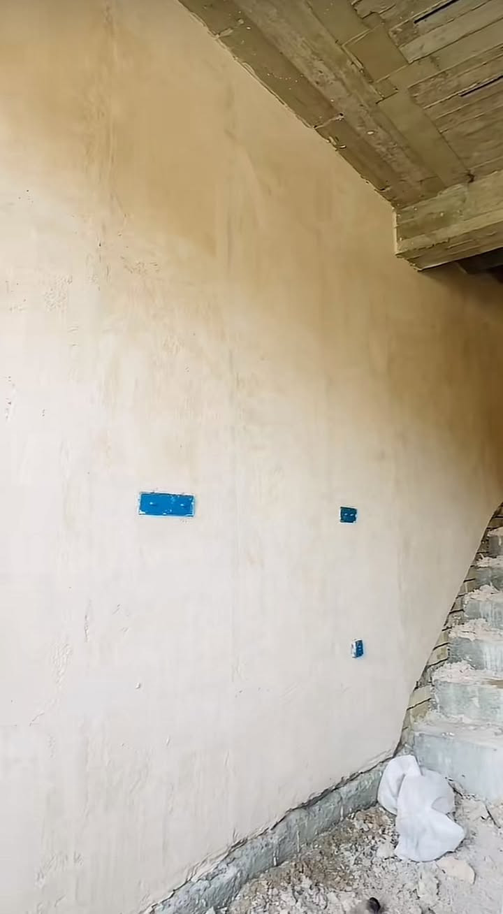 سلام عليكم خلفه لباخ شغل درجه أولى مكاني كربلاء لبخ جص سمنت بورك واجهات والتوفيق من الله لاستفسار ***********
