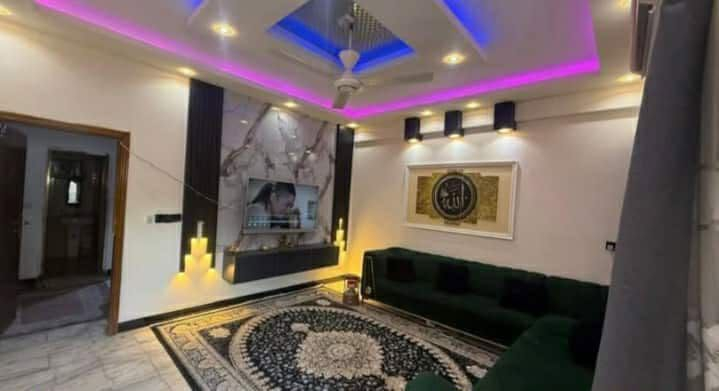 للبيع مشتمل سكن بمساحة 63م 🏦
📏 واجهة 5 * نزال 12.60
📍 زيونة محلة 710
يحتوي على 3 طوابق استقبال ومطبخ وحولي وخدمات و 4 غرف نوم

لمزيد من الاستفسارات الاتصال على الرقم الآتي:
☎️ *********** / شركة الجوهرة 💎
او زيارة موقع الشركة الكائن في:
📍 زيونة - محلة 710 - شارع القاعة الملكية - مقابل جسر الأمانة

🔍الشركة مجازة رسمياً من غرفة تجارة بغداد - إستثمر بأمان 🔎
🫆 نعمل بالنظام الإلكتروني الجديد (منصة عقاري) 🫆
📝 نستقبل كافة طلباتكم وعروضكم وعلى مدار الساعة ⏱️
"اتصل بالجوهرة والي تريده تبشره"💎
