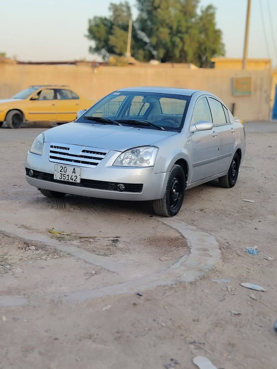 سلام عليكم شباب اي فايف كير عادي مكاني بغداد الشعله *********** سعر ٣٥ بيهه مجال مبدل جاملغ وبنيد جهه سايق تعمير لغد شي قليل الباقي كفاله
