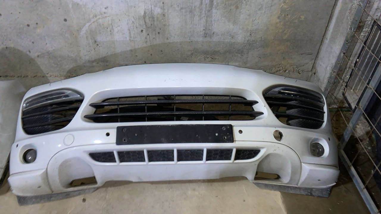Porche cayenne s 2014 پارچەی
.لاییت پێش و دواوە
.دەعامی پێشو دواوە بە کاملی
.درعی مەکینە
سنوق
⁠جامی دواو
⁠wıde body پۆستاڵەکانی 
بلاجکتۆر 
عەتەر
لیدی ناو دەعامی پێشەوە 
فسفۆڕی دەعامی دواوە
کەڤەری پشت سنوق
پەردەی ناو سنوق

پارچەکان هەموویان بیلادین هیچیان نەشکاون وە هیچیشیان بۆیاخ نەکراونەتەوە بۆیاجی بیلادە
 
*********** السليمانية, العراق
