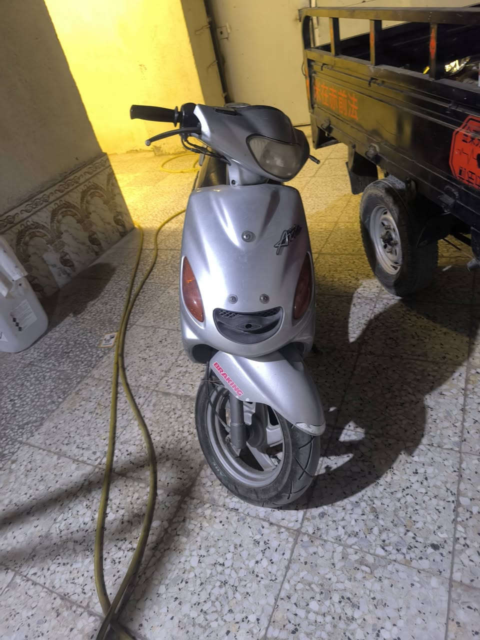 دراجه اكزز مفتوحه بستم نضيفه شغاله من الجملغ للجملغ على وضع الشركه وتخم تير جلاتيني ستوني شدهن ب450 قفل ***********
