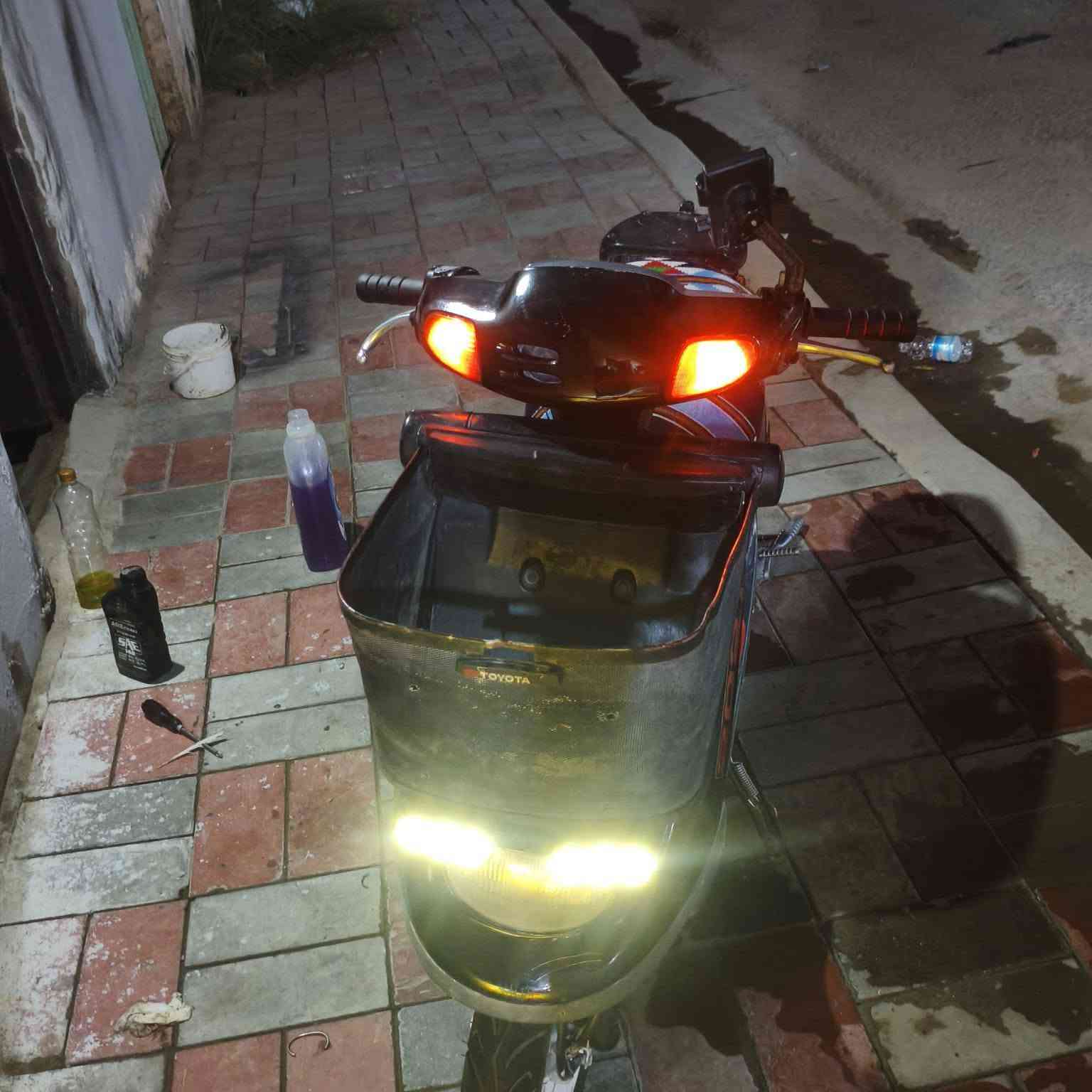 للبيع دراجه منغولي سرعه 60
الكهربائيات شغاله بل كامل  فقط السلف مرات ما يشتغل  + شغال دبل اشاره 
هندر نكره وحده  
تجفيت مره واحده لغرض الادامه للاتصال فقط  علا الرقم ***********‬ 
 متوفر واتساب ***********
متواجد علا الفيس  
للتوضيح الدراجه مزوده من الداخل
