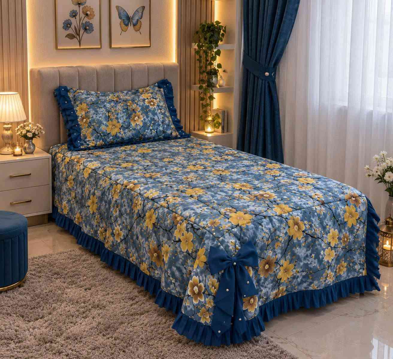 خياطة فرح 🌹 شغل امرتب ونضيف بأسعار مناسبه اختاري النقشه الالون وحنه نخيطه تدللين ☺️🪡✂️🧵
نزلت خياطة الام اوبنته الزبونتي الف عافيه اولا نفسه الخاله هم اله دور☺️🍒🧵🪡✂️👌

نص مكتوب في الصور:
- تفاصيل المخدة
- تفاصيل القماش والخياطة
- تفاصيل الربطة