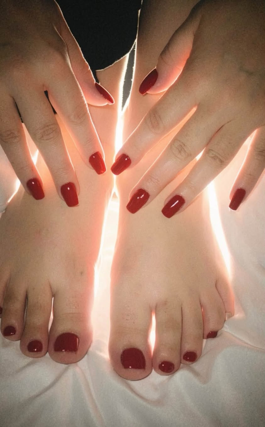 عروض بنات جل اكستنشن 15فول دزاين 18تنظيف قدم وجلش 10+اضفرين 15حفافه 5تنظيف بشره 10عميق

