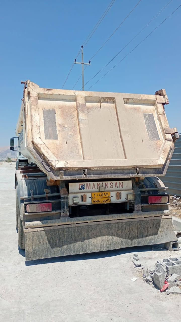 اکسۆر فول مواسەفات
2007

1843

گێڕ کارەبا 

ڕیتایدەر

بۆدیەکەی لەسەر  ڕەپتە

بەناوی خۆمانەوەیە
***********
***********
