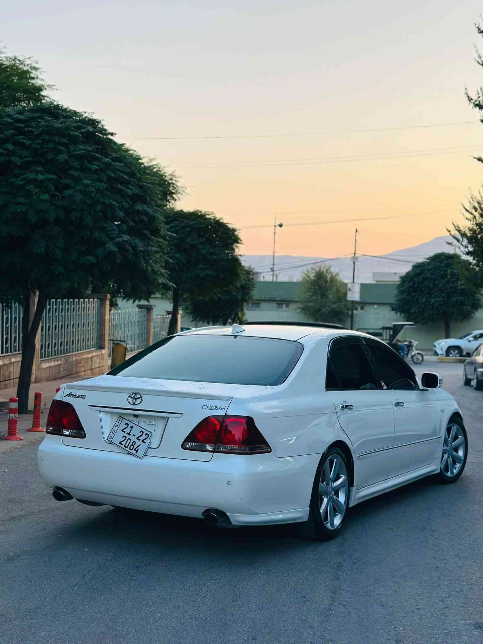 سەرەتا بەناوی خوا
شاهینە بڕاوە بڕاوە 184
سەیارەکە کۆدی هەیە 
3دوگمەی فول فول
جڵد هیتەر سڵاید 
فۆرمیکا سور سوکان عەزەڵە 
ئاوێنە ئیشارەت 
پێشو دوا حاسە 
تەبرید ساردو گەرم بە شەرت 
گێرو مەکینە بە شەرت 
کارەبای بە شەرت 
دەعمو لێدراو کەڤەر بە شەرت 
تەقەو رەقە بە شەرت سەیارەی ماڵە هی مەعرەز نییە 
ژ.***********
ژ.***********
ئەدمین❤️
