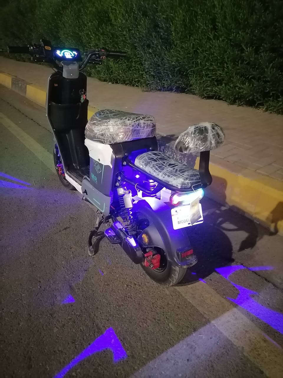 R8 • ٢٠٢٥ • بطاريات دبل
