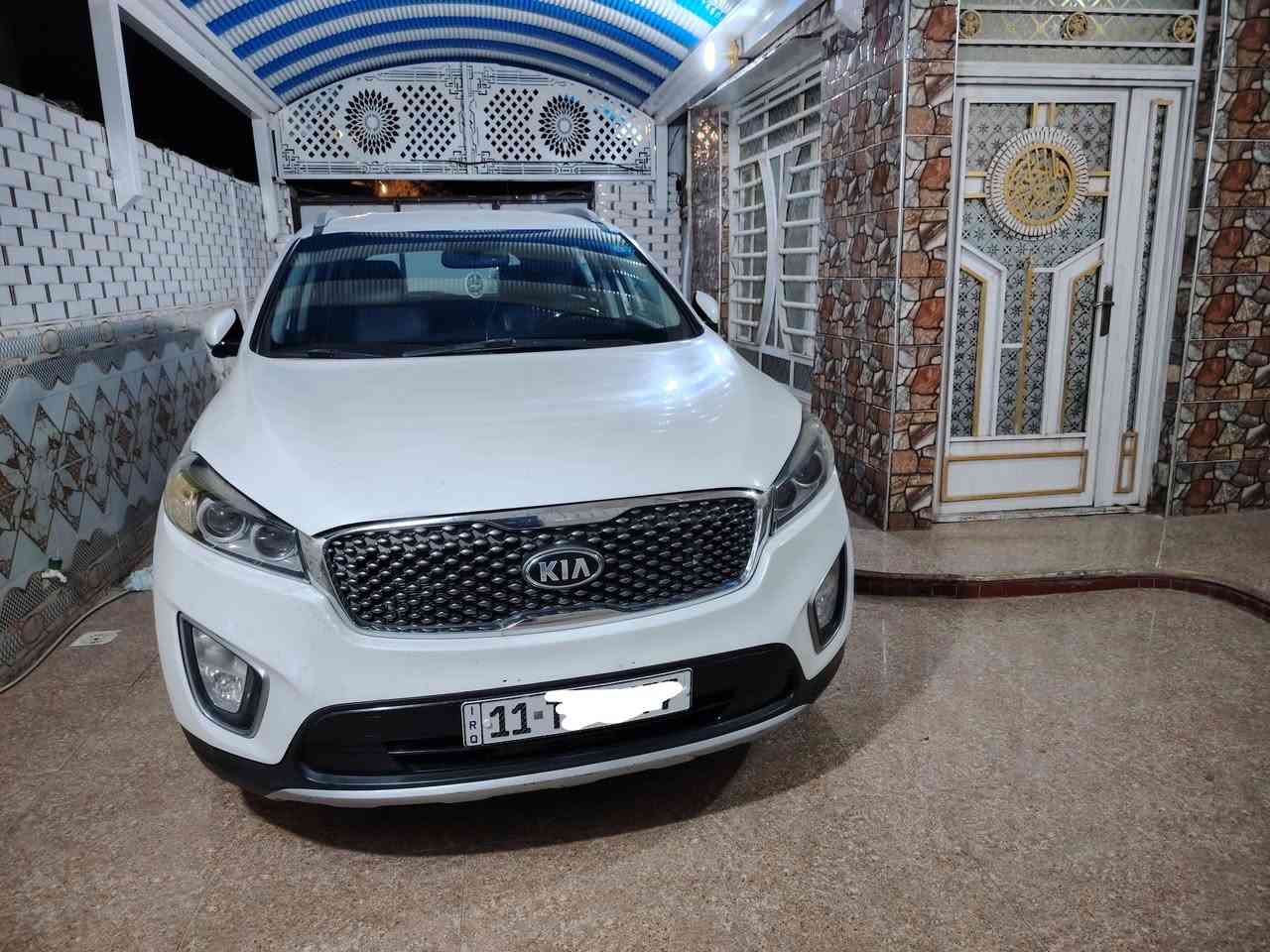 السلام عليكم سورنتو 2017 وارد أمريكي نص مواصفات  7راكب  6سلندر  جي دي اي تبريد  3قطع تخم تاير محرك وگير جدد لاتنقيص ولا تبخير ترايك وين ما تريد بصمة تشغيل بصمه ابواب رادار جانبي شاشه ابل كار بلي اندرويد مانع انزلاق كشنات كهرباء لايت زنون شمسي عالي ناصي سنويه جديده رقم بغداد بأسمي شخصيا بيه حادث جاملغ ايسر مصبوغ وبنيد مصبوغ وبيها بعض الرصعات بالجوانب  للبيع او مراوس بموديل 2020 وانطي فرق  السعر ١٨٠ ورقه مكان السياره ميسان العمارة. 
 ***********
