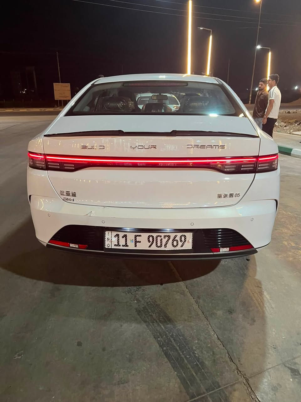 سلام عليكم BYD دستروير موديل 2025 ماشية 

12 الف الكلي سيارة بيها تبديل قبق جنطة فقط 

استيراد الصين ورصعة بالبنيد معدله 

مكاني شارع فلسطين 

السعر 18500 وبيها مجال 

الانصال ***********
