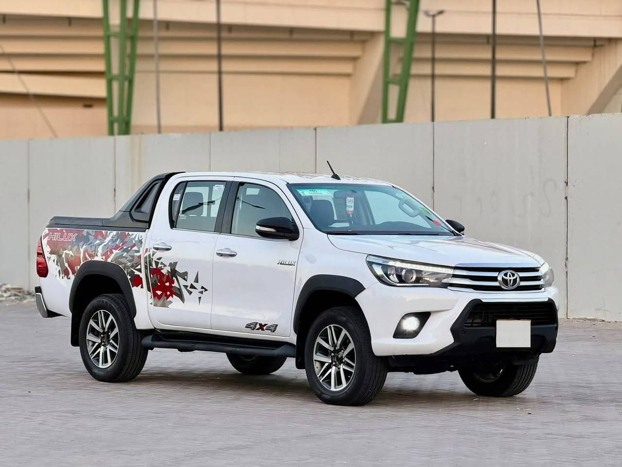 السلام عليكم هايلكس TRD موديل ٢٠١٨  كاز 6سلندر تبريد ضعيف مكان السياره بصره المعقل السعر ١٦٥$ موجود السونار ويه الصور رقم الهاتف ***********
