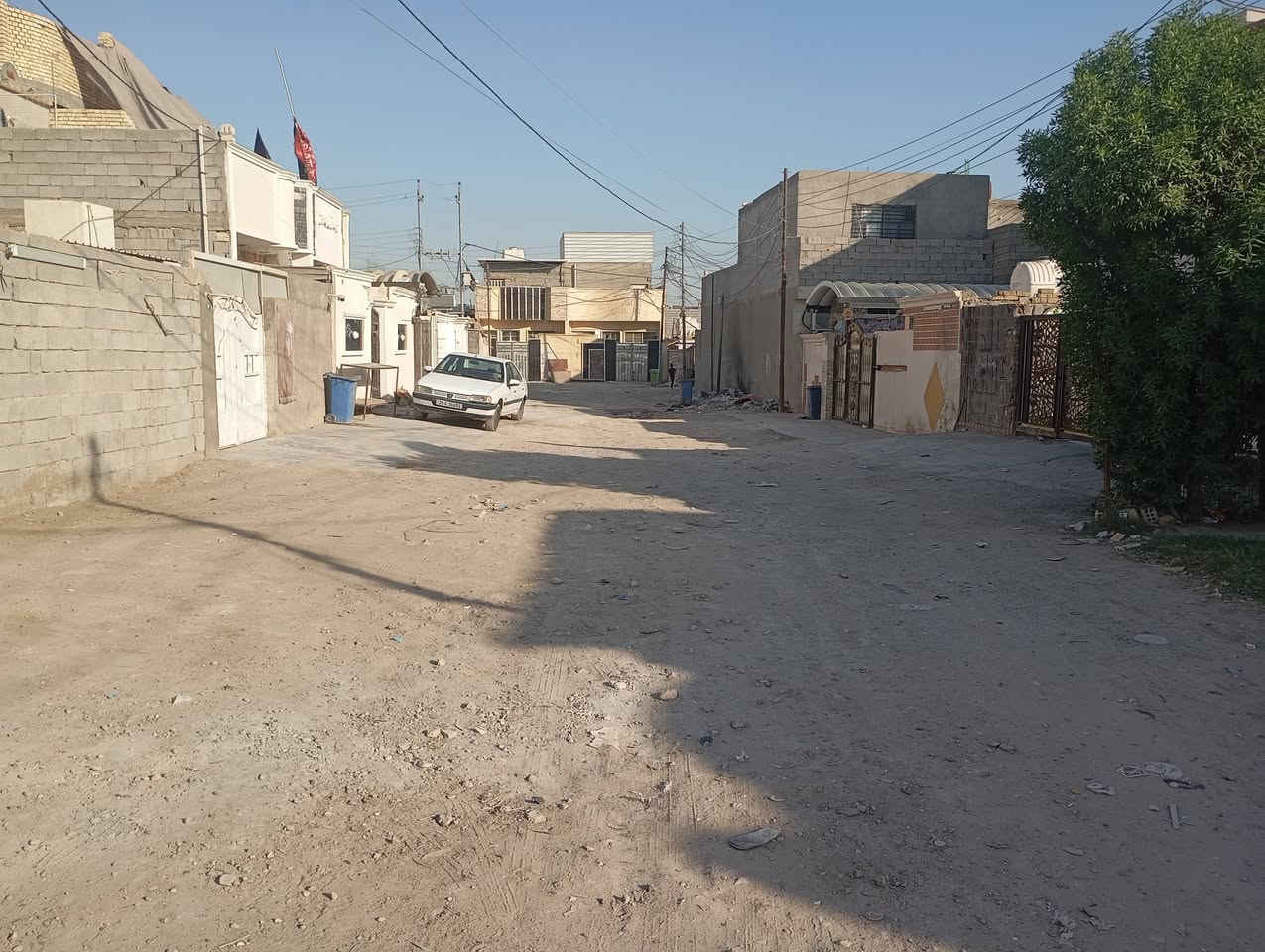 من رخصت مدير الكروب المحترم بيت للبيع في المشتل مجمع فدك قرب مجلس البلدي مساحة 220 رقم الهاتف ***********
