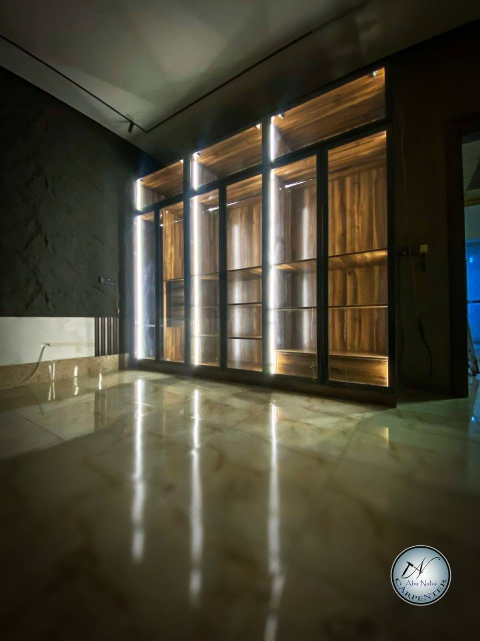 دريسنج روم بتفاصيل مصممة على مزاجك، مساحات منظمة تساعدكم في تنظيم الملابس
تصميم عملي وجذاب يناسب كل زوايا بيتك. 
اختار الخامات، الألوان، والستايل الذي يعبر عن شخصيتك، حلمك في ترتيب وأناقة بلا حدود🥰 لا تترد بالتواصل معنا
***********‪
***********‪
