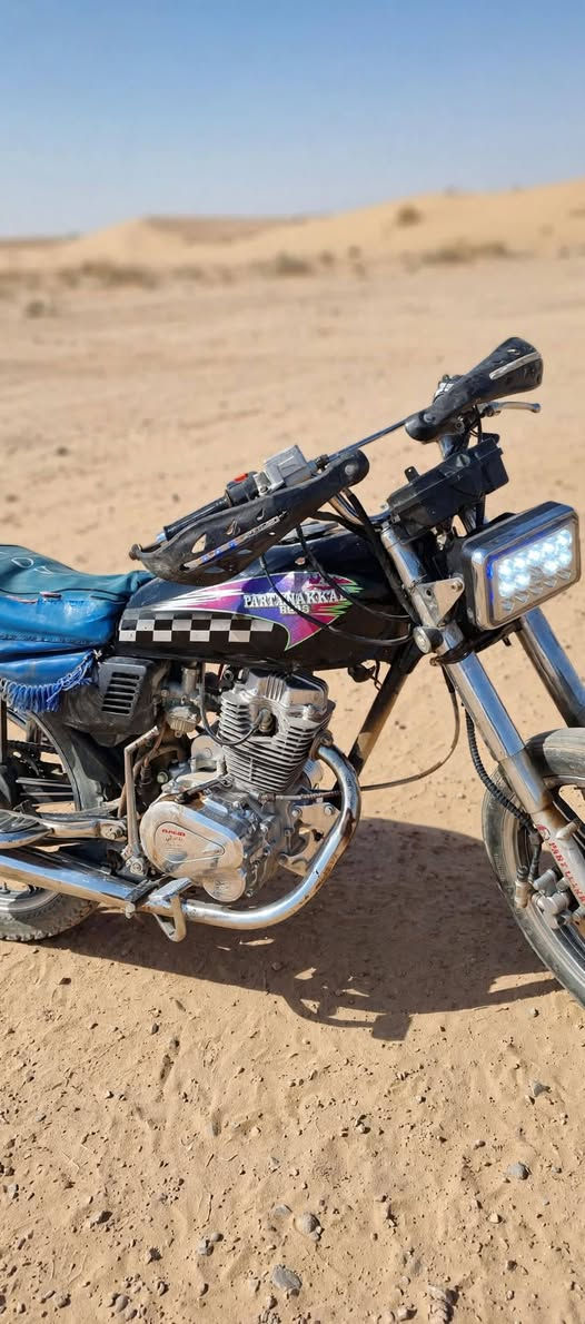 *🏍️ دراجة بارتي للبيع - كركوك*
النوع: PARTI
الموديل: 2018
المكان: كركوك - الحويجة / الرياض

*المواصفات:*
✅ محرك مجفت كبل اسبوع - نشاط فول
✅ محرك ما ينطي ولا قطرة دهن - شرط الفحص
✅ كهربائيات شغالة
✅ لايت لد قوي
✅ ويل سبور و دسك
✅ دراجة مال شغل وحمالة

الدراجة جاهزة ما تحتاج ولا فلس، بس اخذها واشتغل.سلف شغال يحتاج ربط 

*السعر: 300 الف وبيها مجال للشراي*
للتواصل *********** خاص مفتوح
