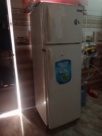 ثلاجة • للبيع