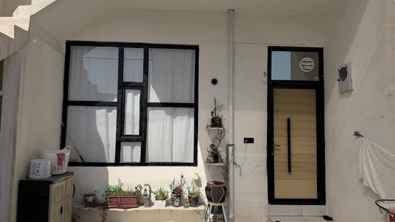 #دار #للبيع  🏠 بناء حديث 
#العنوان: بنجاعلي مقابل ملعب شارع عريض
#المساحة :-  120متر 
#المحتويات: 
-غرفتين نوم
-هول.
-مطبخ.
-استقبال 
-صحيات خارجي وداخلي. 
-درج خارجي
-نضام دكت

#للأستفسار الأتصال على الارقام التالية :-☎️
👈📞 ***********📲
👈📞 ***********📲
أو مراسلتنا عبر { فايبر ــــ وتساب ــــ } 
أو مراجعة #مكتب شوان للعقارات والمقاولات الكائن في الحرية علاء سايدين بنجاعلي مقابل جامع عبداللة و حديقة مثلاث
            🌹{  #نتشرف #بزيارتكم }🌹
