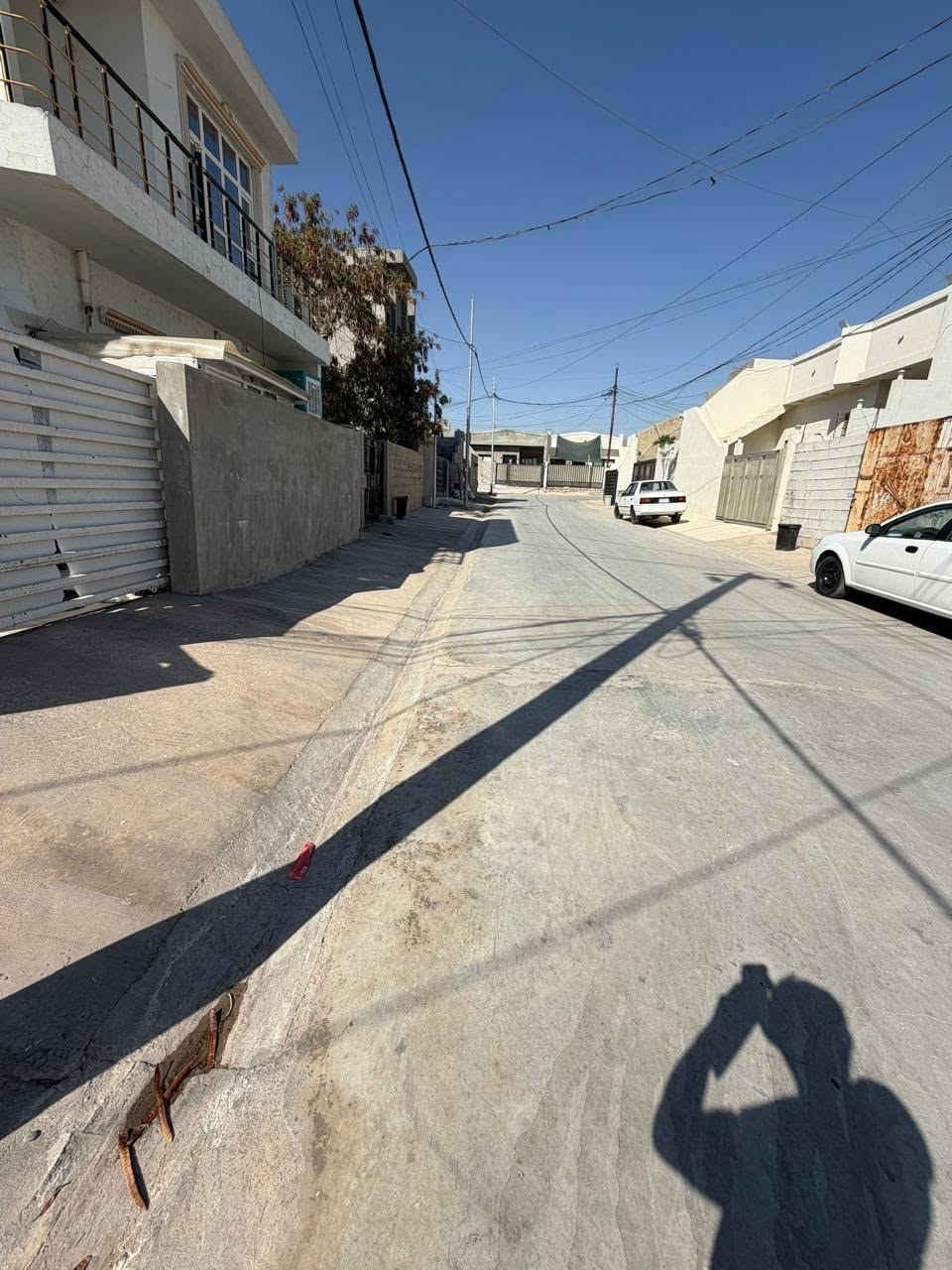 بيت للبيع 100متر مربع روكن عنوان شورجه سعر 65مجال ***********
