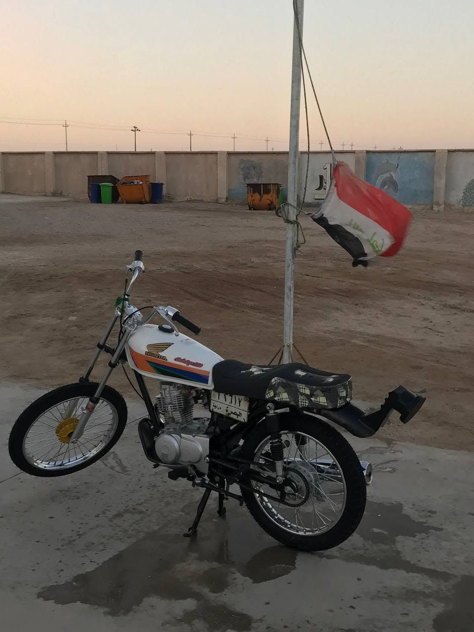 دراجة للبيع يراني ادوات ادوات العنوان بصره ابو الخصيب السعر خاص تعال واتساب *********** سعر خاص تعمير جديد بس المحرك مستعمل
