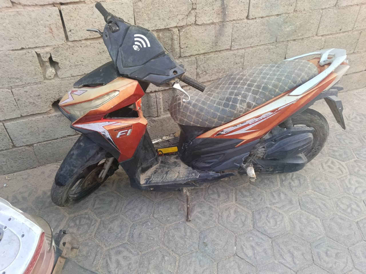 للبيع دراجه FSكلشي شغال نقص بريك خلفي سعر 200 الاستفسار ***********
رمادي شارع 17
