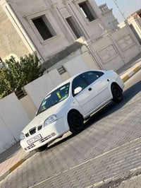 اوبترا ٢٠٠٤ • رقم صلاح الدين دولي • صبغ ٣ قطع