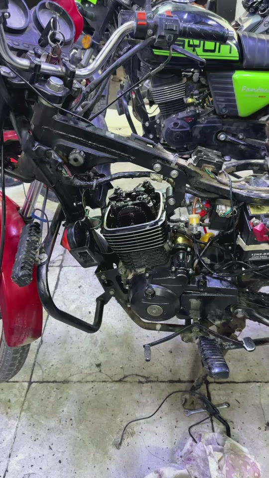 🏍️🔧 دكان سليم لتصليح الدراجات النارية 🔧🏍️ دراجتك بيها عطل؟ لا تشيل هم 😎 بـ دكان سليم نصلّح كافة أنواع الدراجات الكير العادي، وشغلنا مضمون وبإيدين خبرة 🔥💯 📍 عنوانا: بغداد – الدورة – الميكانيك – شارع الساعاتي 📞 للحجز والاستفسار: *********** دكان سليم… خلي دراجتك علينا وارتاح 🛠️🏍️❤️
